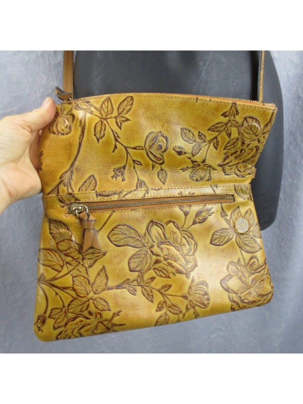 Cuoieria Fiorentina Genuine Tooled Leather Foldover Shoulder Bag Tan Flora Italy - Picture 5 of 16